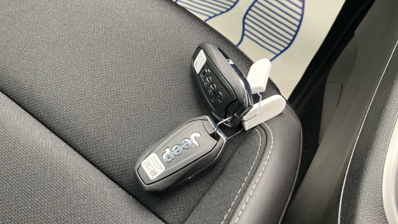 Jeep Avenger 1.2 Altitude+ 5dr Petrol Hatchback